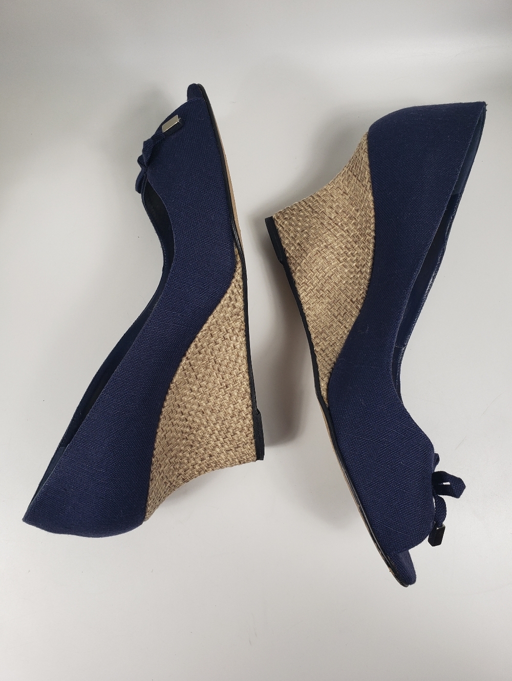 Manolo Blahnik Navy Canvas w/Raffia Espadrille-Peep-Toe Wedge Heels 39/8.5